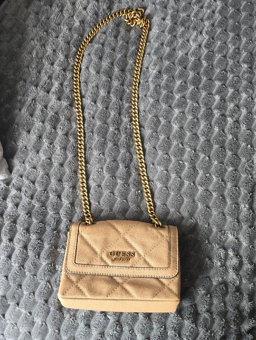 GUESS Tan Crossbody with Heavy Gold Chain Strap